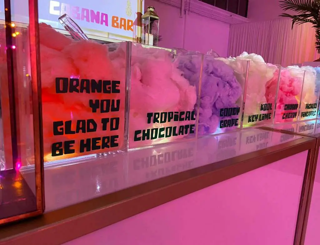 cocktail bars